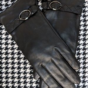 NWOT Black Leather Gloves